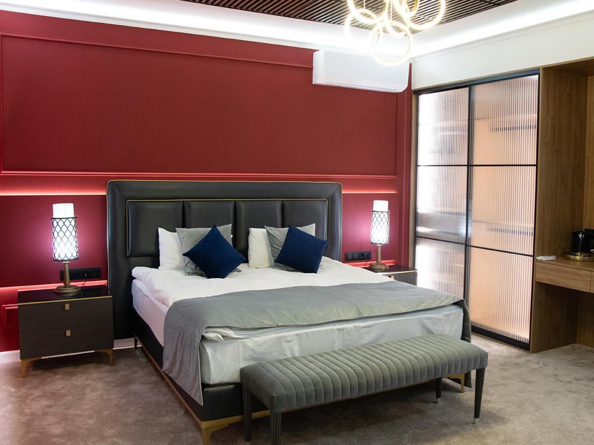 Aquaperla Hotel & Spa คีชีเนา ภายนอก รูปภาพ
