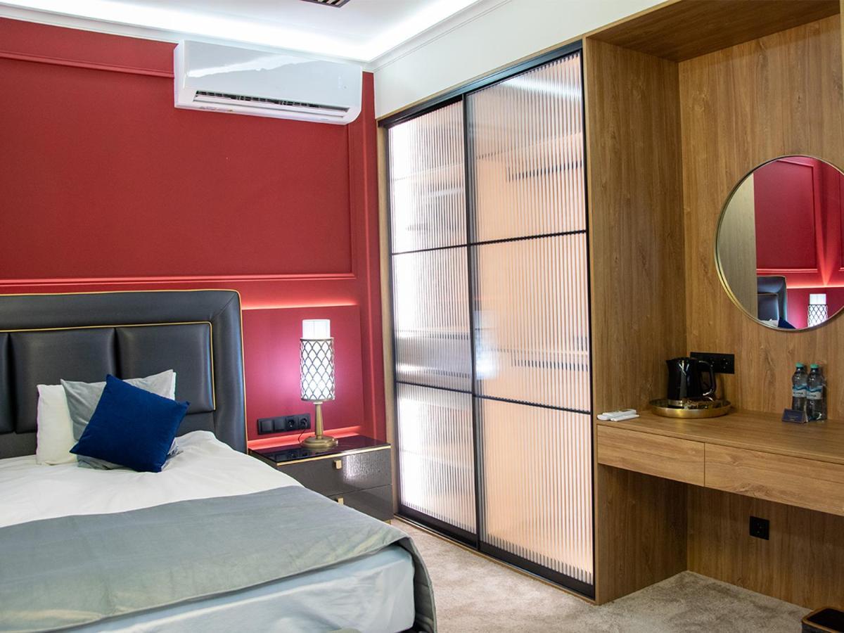Aquaperla Hotel & Spa คีชีเนา ภายนอก รูปภาพ
