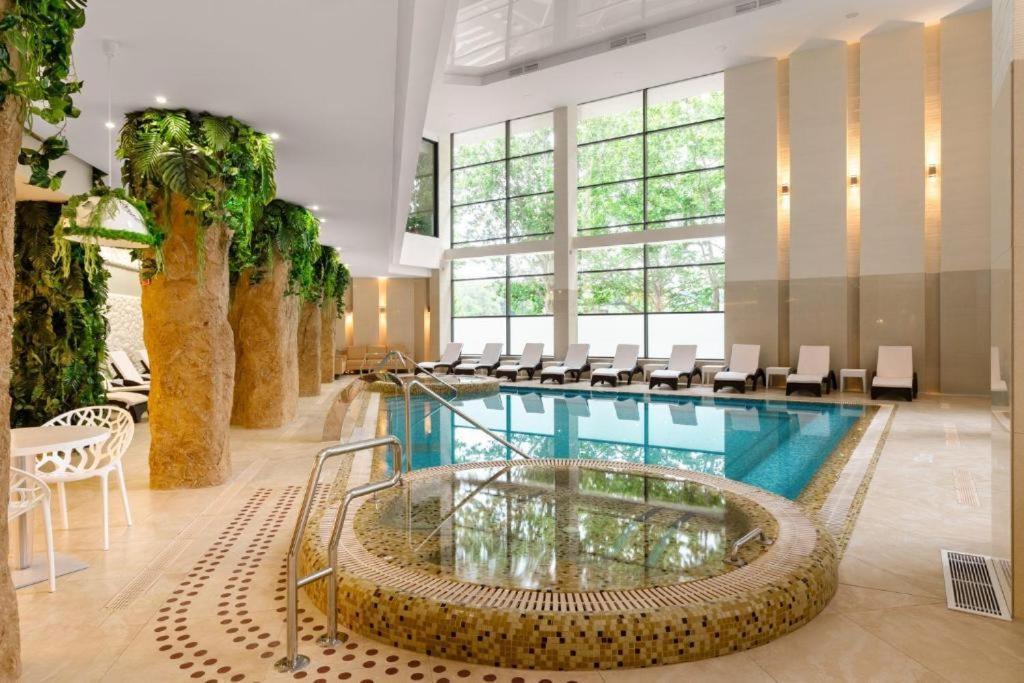 Aquaperla Hotel & Spa คีชีเนา ภายนอก รูปภาพ