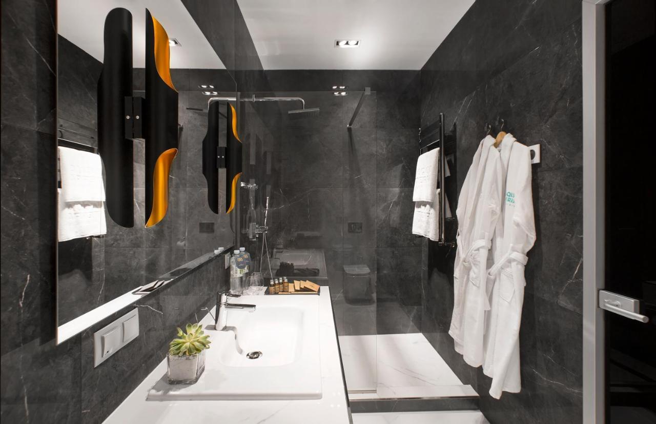 Aquaperla Hotel & Spa คีชีเนา ภายนอก รูปภาพ